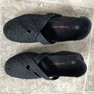 Bernie Mev Women's Cleopatra Wedge Barely Worn